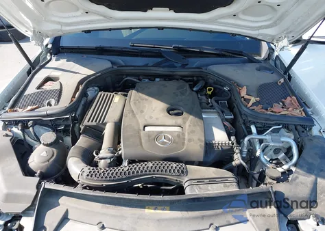 2017 Mercedes-Benz E 300 z USA, uszkodzony, nr VIN WDDZF4JB5HA007809